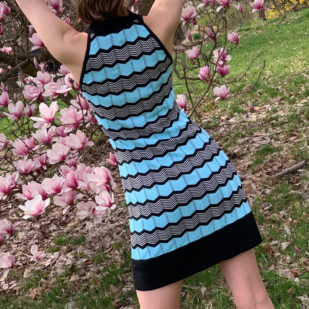 Patterned Sweater Dress - Picture 2 of 4